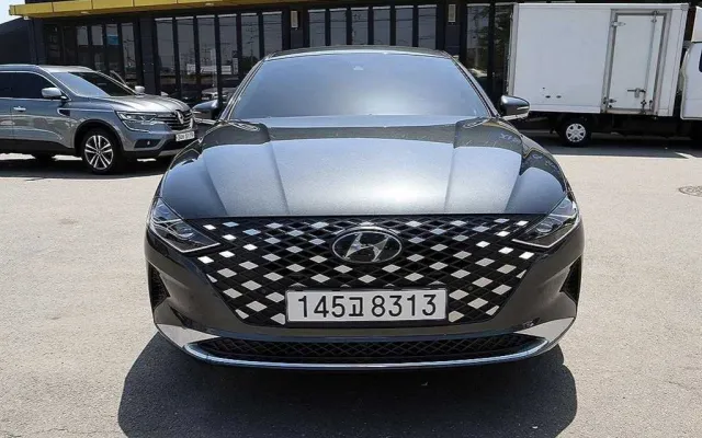 그랜져HG하이브리드  중고차 더 뉴 그랜저 IG 하이브리드 르블랑 매물 사진 8 - 2022/05 71,700km